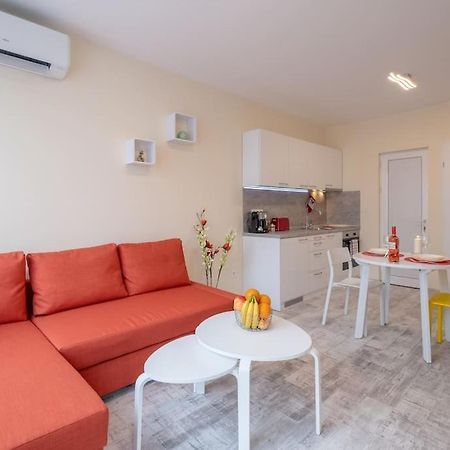 Bright & Chic Parkside Apartment Sofia Exterior photo